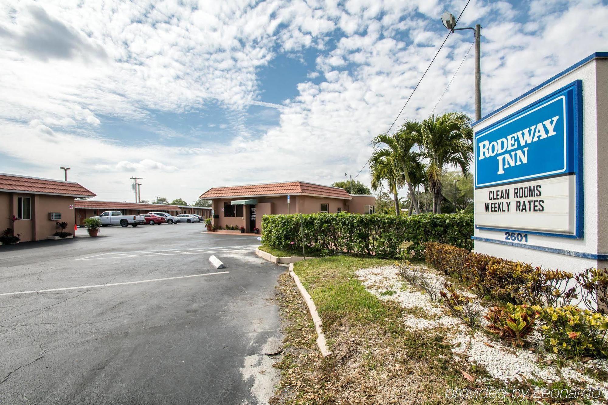 Rodeway Inn Fort Pierce Us Highway 1 Exterior photo